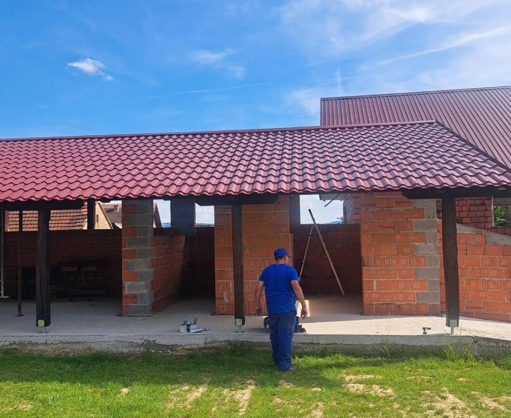 Limeni krov na kući